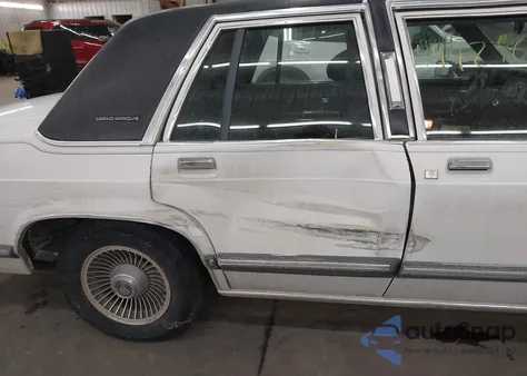 1989 Mercury Grand Marquis Ls z USA, uszkodzony, nr VIN 2MEBM75FXKX733842
